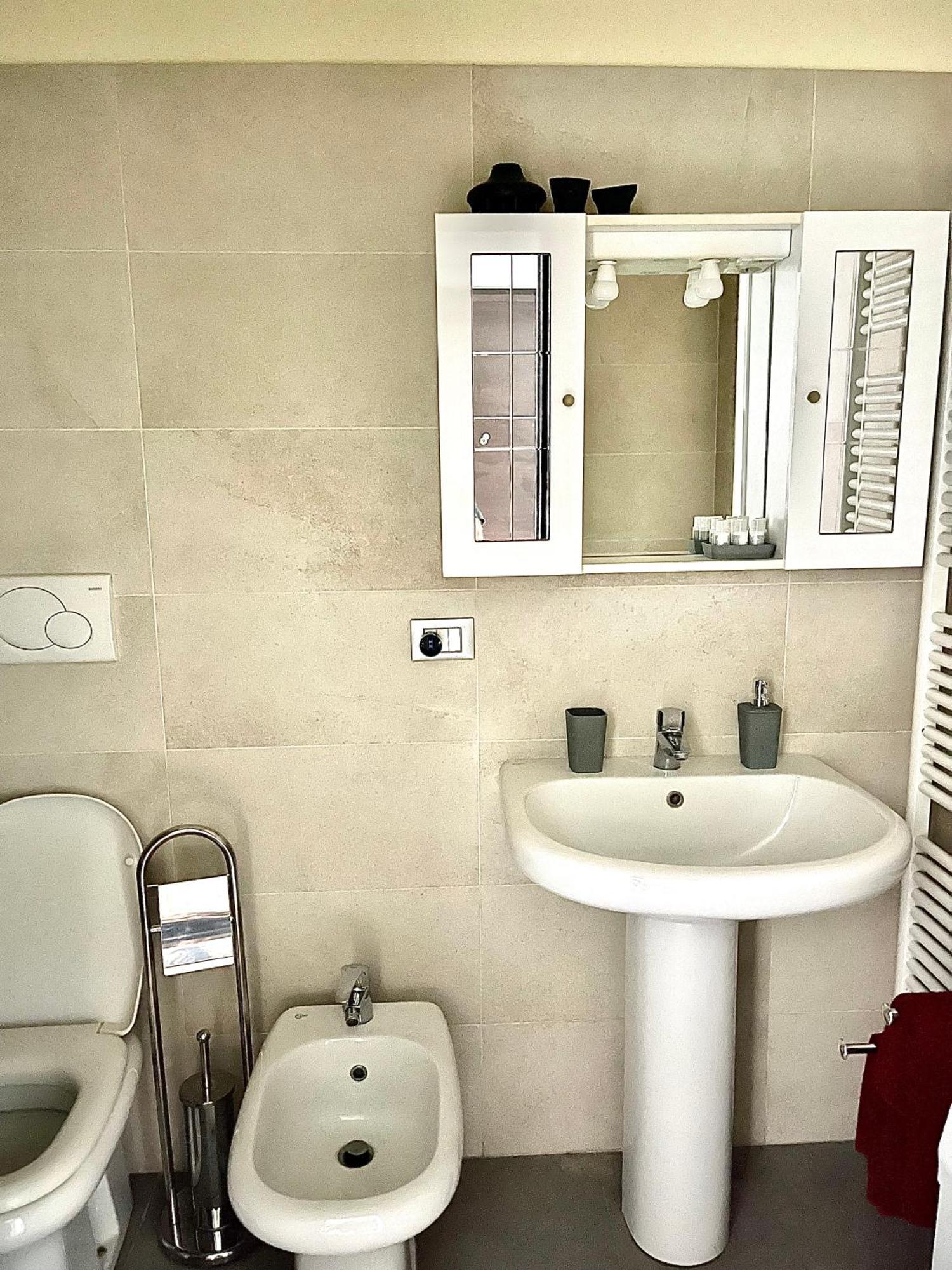 Ca' Del Plin Apartment Alba  Bagian luar foto